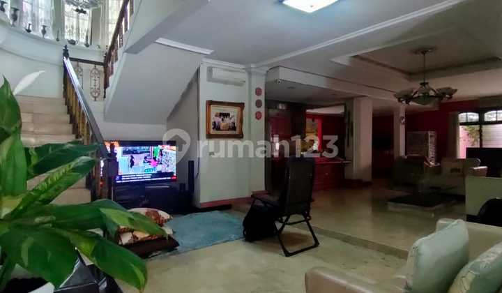 Di Jual rumah di Taman Lebak Bulus Lebak Lestari Jakarta Selatan