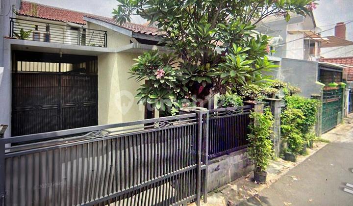 Rumah di jual di Jl Salman Kebon Jeruk, Jakarta Barat
