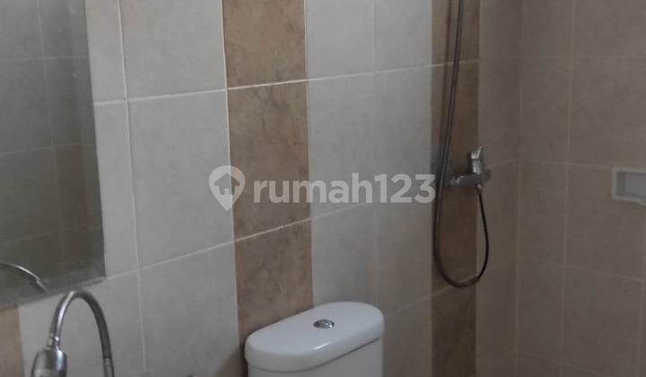 Rumah Bagus di Foresta Bsd, Tangerang 17