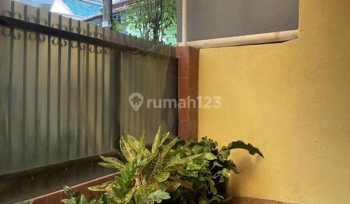 Rumah Butuh Renovasi di Tomang, Jakarta Barat 2