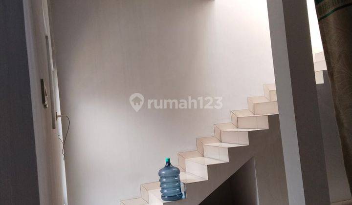 Rumah Sudah Renovasi Unfurnished di Meruya Ilir, Jakarta Barat 2