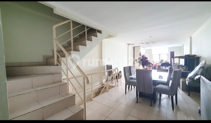 For Sale. Cheapest Neat and Nice Shop House in Villa Bandara Mas Dadap. 2