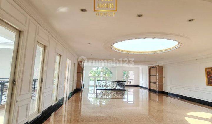 Pondok Indah Bangunan 3 Lantai Basement, Pool, Hadap Timur Jalan Lebar 2