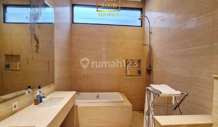 Rumah 3 Lantai Kemang, Siap Huni, Kawasan Elite Expat, Vibes Bali 2