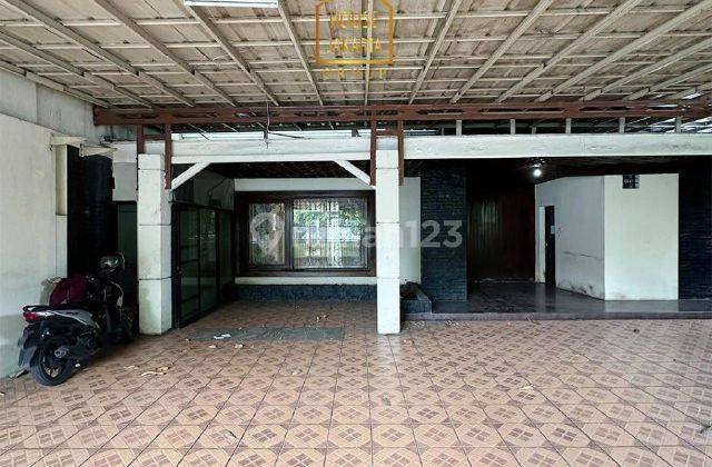 Rumah Menteng Hitung Tanah Termurah, Jalan Lebar, Elite, Dekat Thamrin 2