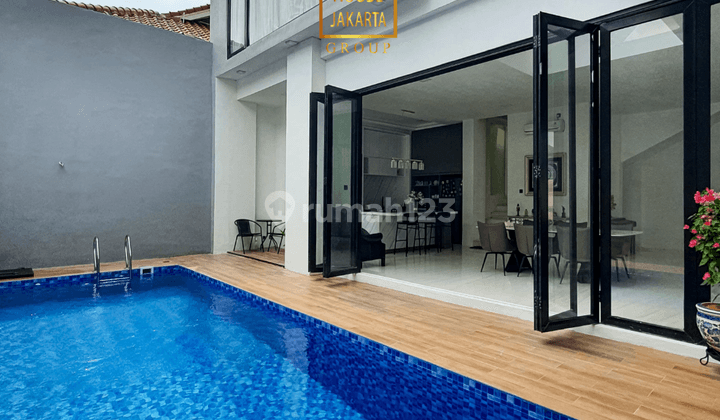 Pondok Indah Rumah Mewah 3 Lantai Rooftoop, Private Pool, Semi Furnish 1