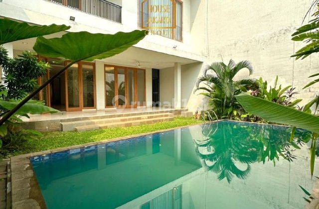 Kemang 2 Lantai, Siap Huni, Jalan Lebar, Taman Luas, Pool, Vibes Bali 2