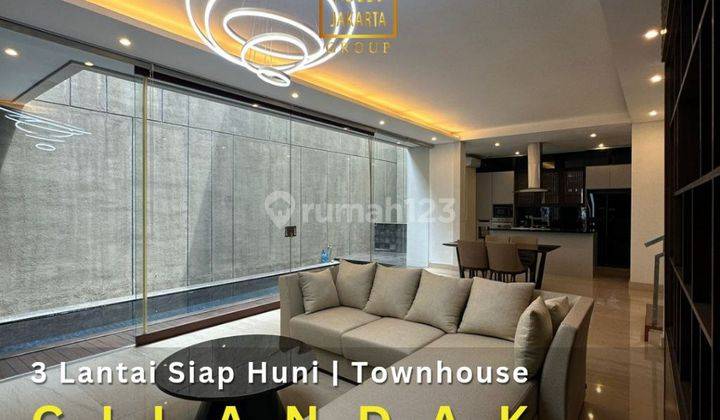 Townhouse Cilandak Mewah 3 Lantai, ada Taman, Swimming Pool, Furnished 1