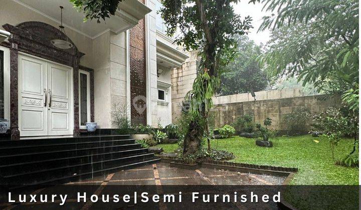 Rumah Kebayoran Baru Mewah Semi Furnished Dekat Senopati Senayan 1