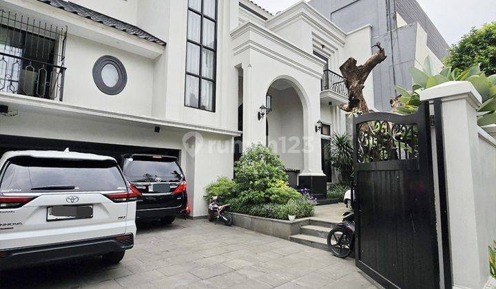  Luxurious Modern Classic House Kebayoran Baru, 2 Lantai, Private Pool 1