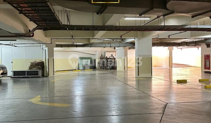 Kebayoran Baru Gedung Kantor 7 Lantai + Basement dekat Senopati & SCBD