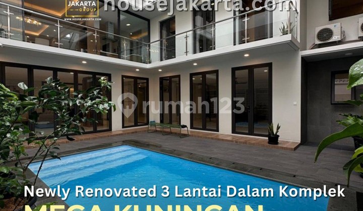 Rumah Mega Kuningan . Newly Renovated Tropical House 3 Lantai . Dalam Komplek Elite