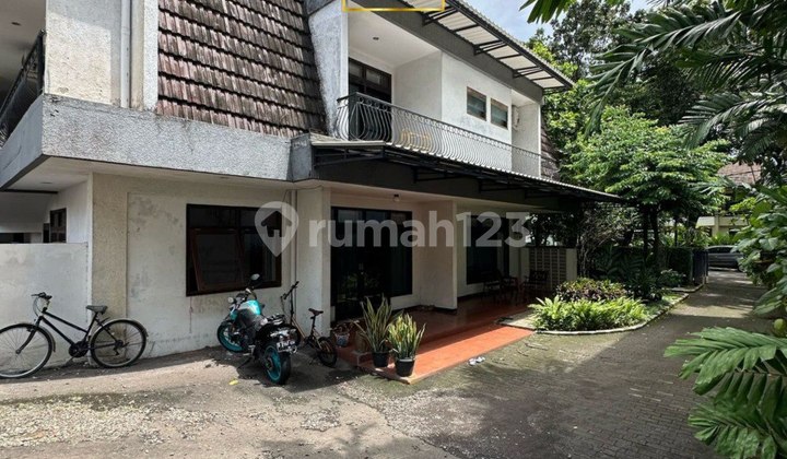 Kertanegara area Selong Senopati Kawasan Premium Elite Row Jalan Lebar