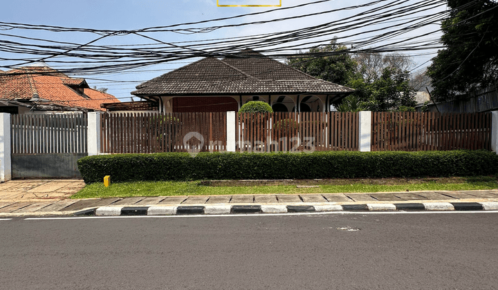 Menteng Ring 1 Depan Taman 2 Kavling Dijual, Favorit, Tanah Persegi 2