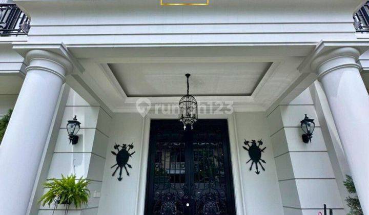 Pondok Indah Luxurious Modern Classic House, Furnish, Hook Depan Taman 2