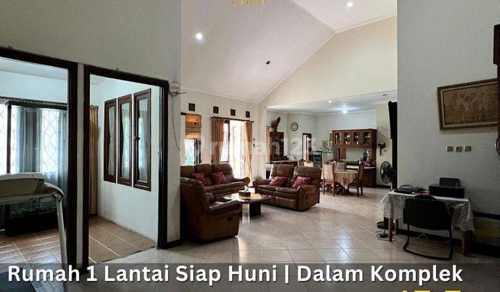  Duren Tiga. Rumah Cantik Terawat 1 Lantai Siap Huni Dalam Lingkungan Komplek. Selangkah Ke Tennis Court 1