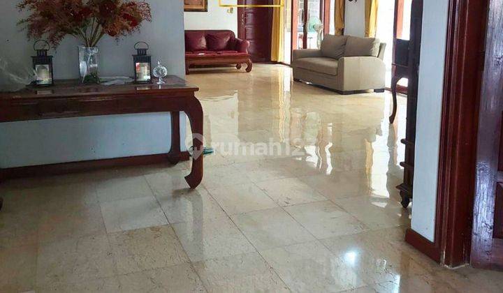 Simprug Rumah 2 Lantai siap huni, Area Elite & Tenang, Dekat Senayan 2