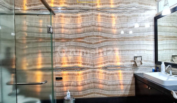 Mega Kuningan 2 Luxury Floors, Elite Pocket near Ministerial Complex 2