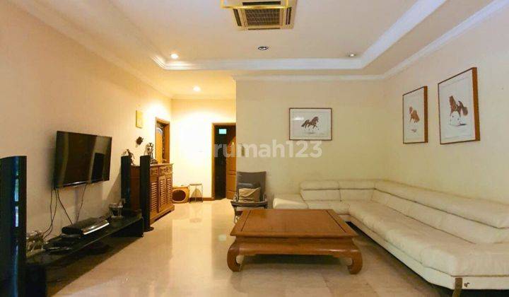 Ampera Kemang Classic House 2 Lantai, Pool & Taman Dekat Simatupang 2