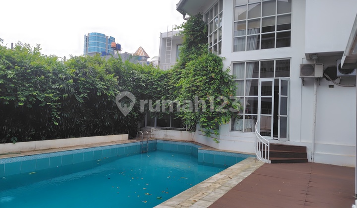 Rumah Colonial Style At Jeruk Purut - 1300M2