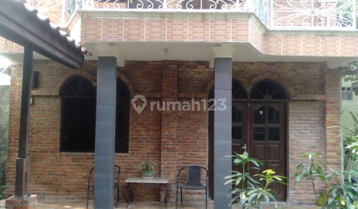 Rumah siap huni 2 lantai, halaman Asri di Jurang Mangu 2