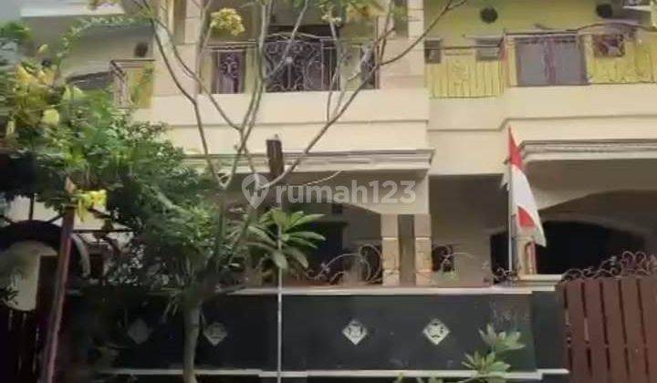 Rumah siap huni 2 lantai, halaman Asri di Jurang Mangu 1