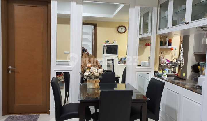 Taman Anggrek Residence Condo 2 Bedroom Furnished Good  2