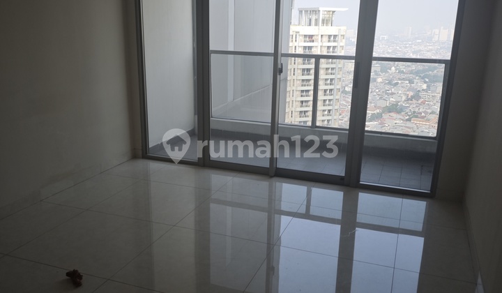 Disewakan Taman Anggrek Residences Condo 3 Bedroom Semi Furnish Disewakan Taman Anggrek Residences Condo 3 Bedroom Semi Furnish