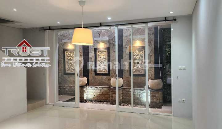 Quick Sale Ready-to-Occupy House Adjacent to Sector 2 Bintaro Jaya 2