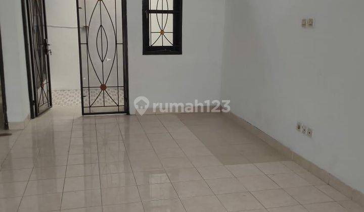 Dijual rumah siap huni dalam cluster di Graha Raya Bintaro 1