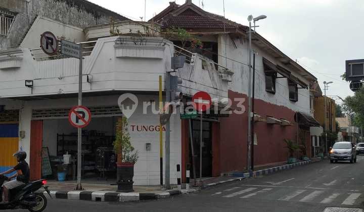 For Sale, the Most Strategic Shop House on Mojopahit Street, Mojokerto