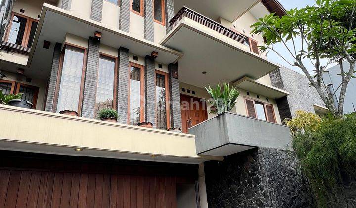 Rumah Mewah Bagus  Furnished di Setra Sari 1