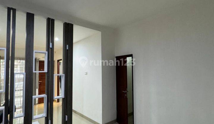  Rumah Bagus Semi Furnished di Holis Regency, Holis Cigondewah 2