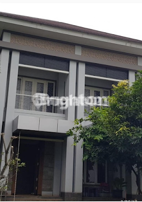 RUMAH MEWAH DI ALAM SUTERA TANGERANG