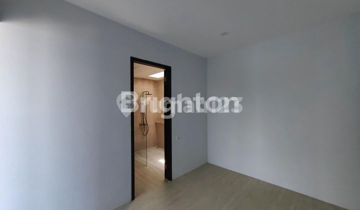 LUXURY HOUSE IN ALAM SUTERA TANGERANG 2