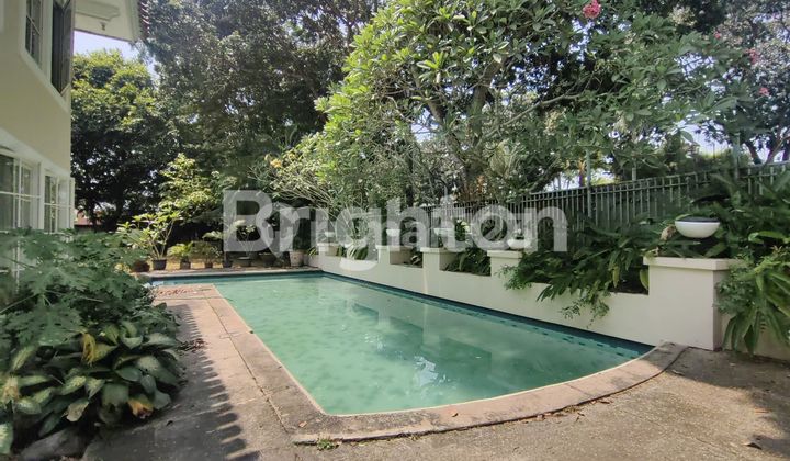 HOUSE IN LIPPO KARAWACI GOLF ESTATE TANGERANG 2