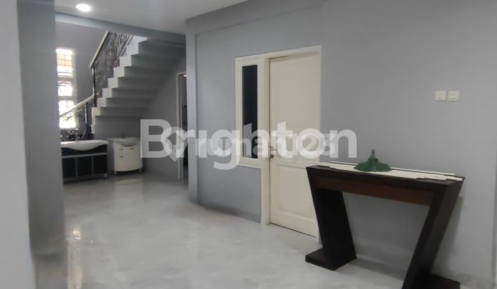HOUSE IN LIPPO KARAWACI, CENTRAL TANGERANG 2