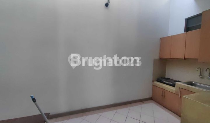 RUMAH EKS KOST DI LIPPO KARAWACI TANGERANG 2