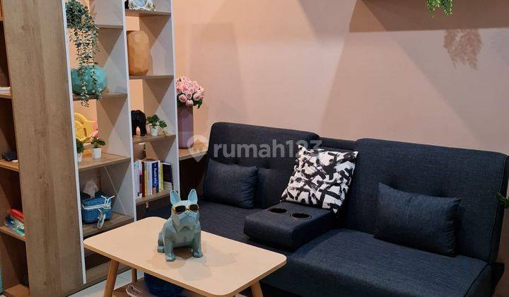 Jual Cepat Sudah Renov Rumah 2 Lantai Taman Puspa Raya Citraland Surabaya Semi Furnished Ciamik 2