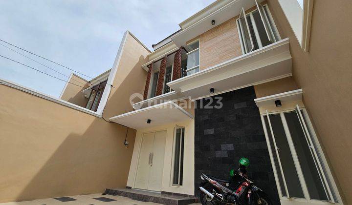 BARU GRESS Rumah Modern Minimalis 2 Lantai Manyar Kertoadi Surabaya Belakang BCA Hartono MERR Row 3 Mobil 2