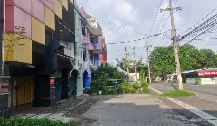 3-Story Rungkut Madya Surabaya Shop House SHM 100m from MERR Rungkut Ready Stock Price 2