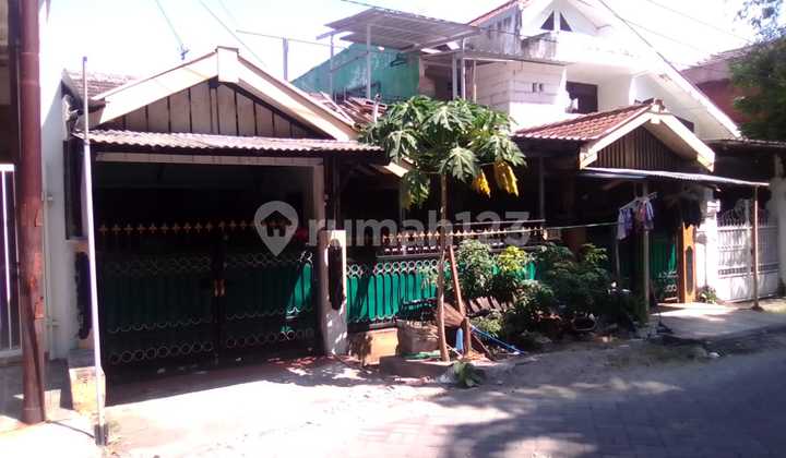 This Property is Not Vacant - It’s Already an Income Engine - 8-Room Boarding House in Rungkut, Surabaya 2