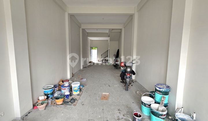 3-Storey Shophouse Ideal Specifications for Professional Business Raya Kedungasem - Rungkut, East Surabaya 2