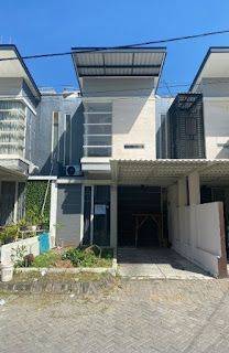 Belakang Icon Mall Disewakan Rumah Green Garden Regency Gresik Kota 3BR 2 Lantai Full Furnished 1