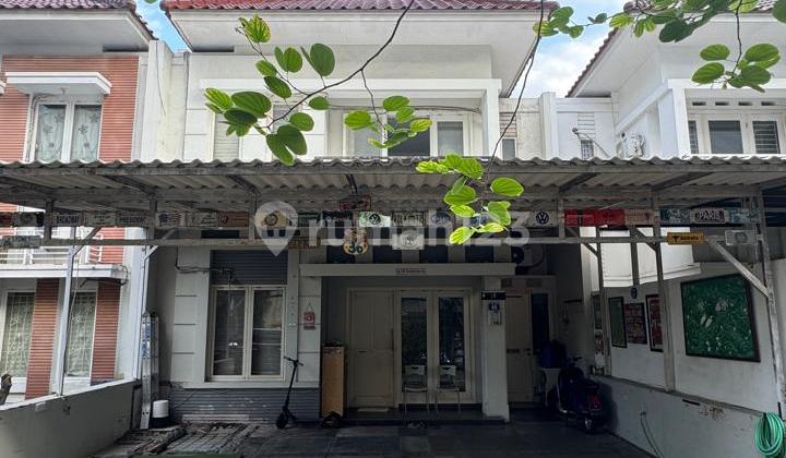 BELAKANG POLDA JATIM Rumah Central Park A. Yani Ketintang Surabaya 2 Lantai 8x16 SHM Terawat Siap Huni
