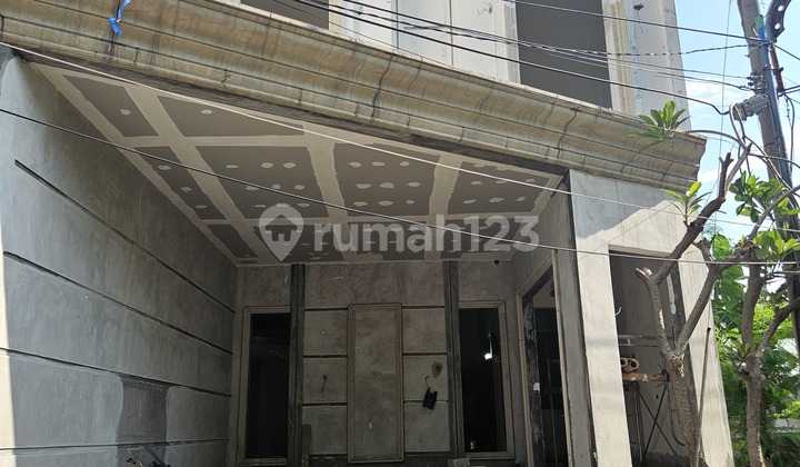 Rumah Baru Klasik Minimalis - Saronojiwo Surabaya LIMITED! Tinggal 5 Unit 2