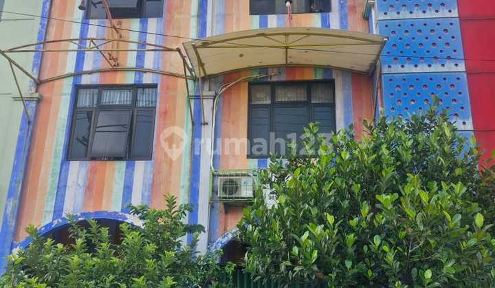 Ruko Rungkut Madya Surabaya Timur 3 Lantai 4x30 Strategis Hdp Jalan Raya Parkir Luas Ruko Rungkut Madya Surabaya Timur 3 Lantai 4x30 Strategis Hdp Jalan Raya Parkir Luas