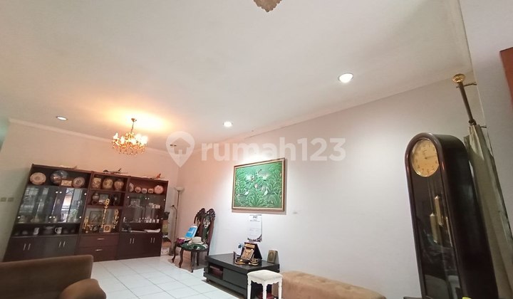 Rumah Butuh Minim Renovasi SHM di Lengkong Buahbatu Bandung Rumah Butuh Minim Renovasi SHM di Lengkong Buahbatu Bandung