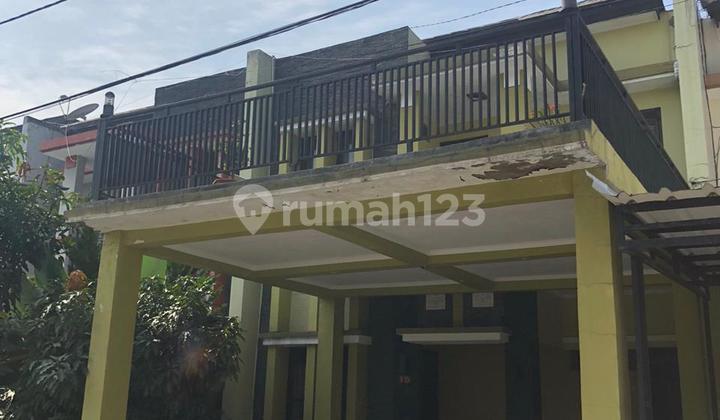 Rumah di Cigadung 2 Lantai SHM Bagus Area kampus