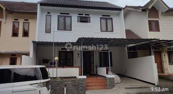 Rumah Bagus minimalis di Cigadung 2 Lantai harga Super murah 